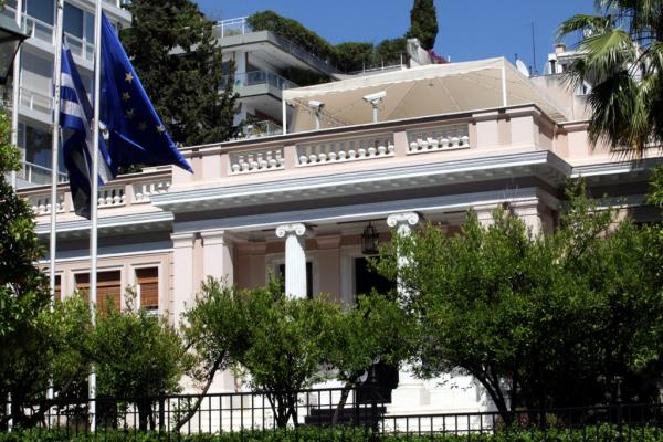 Γεγονότα, υποθέσεις, διλήμματα