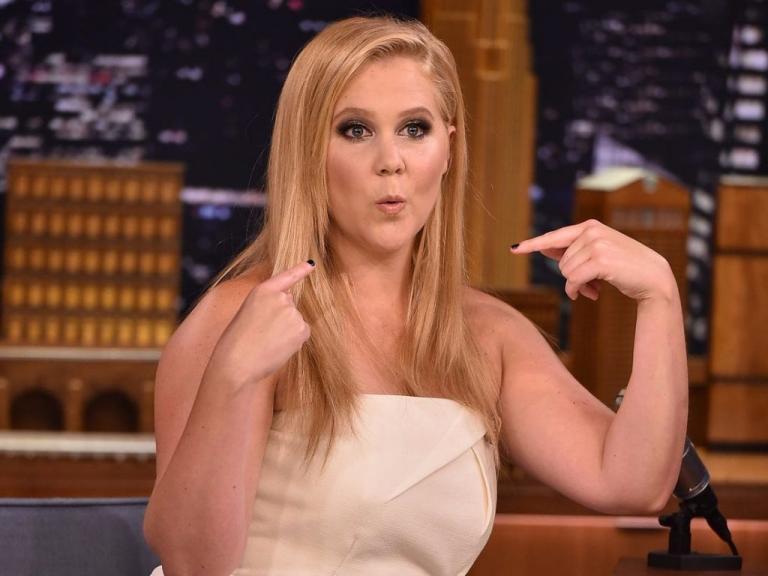 Είμι Σούμερ : Από την κωμωδία στην κουζίνα την περίοδο της καραντίνας