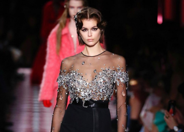 Κάια Γκέρμπερ : Ίδρυσε λέσχη ανάγνωσης στο Instagram λόγω καραντίνας