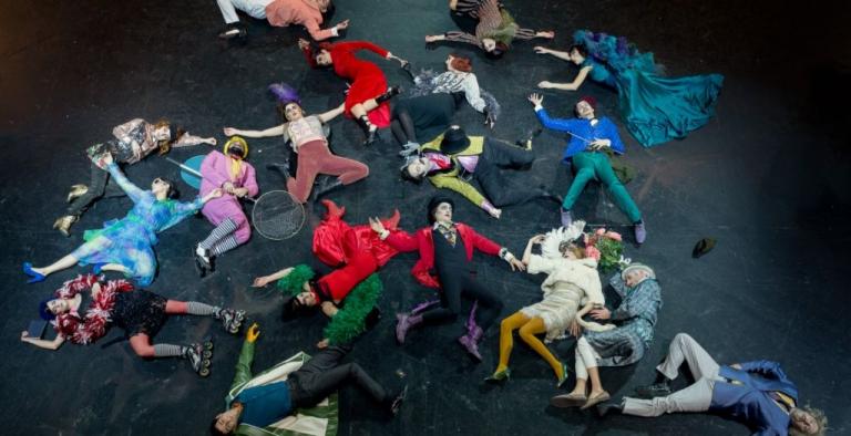 Το ανατριχιαστικά προφητικό «Παιχνίδι της σφαγής» του Ιονέσκο