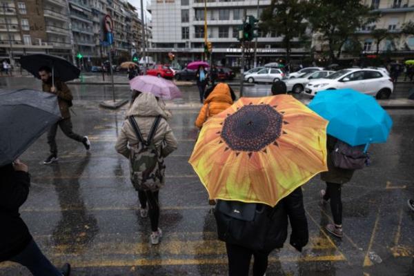 Καιρός : Πρωταπριλιά με κρύο, ισχυρές βροχές και χιόνια – Σε ποιες περιοχές