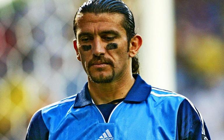 Ρουστού : Συγκλονίζει η περιγραφή της συζύγου του για τη μάχη που δίνει με τον κοροναϊό