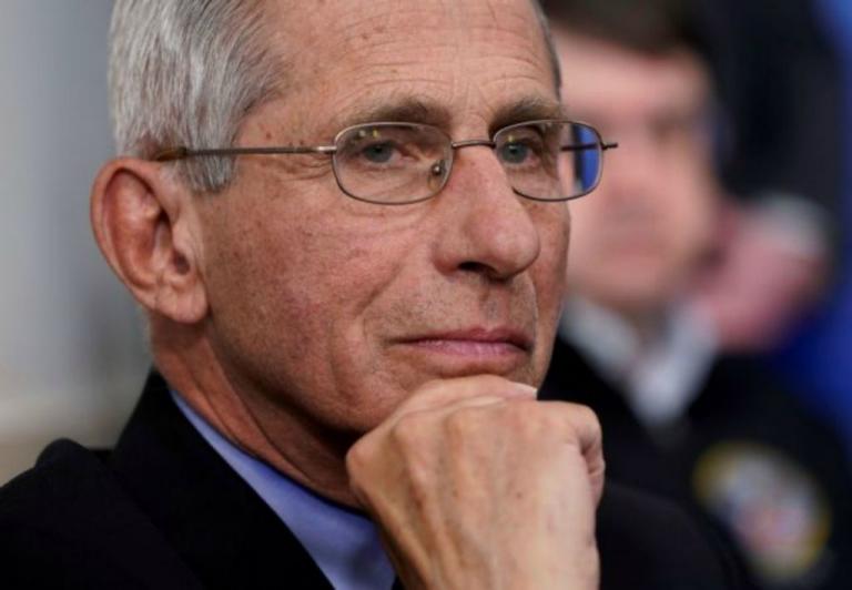 Φάουτσι κατά Τραμπ – Καθυστέρησε να λάβει μέτρα για την πανδημία