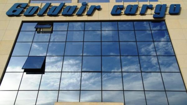 Διπλή δωρέα από την Goldair: Κλίνες για τις Εντατικές και αυτοκίνητα για την Αστυνομία