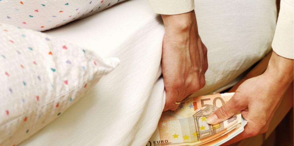 Κοροναϊος : Μαζεύουν εκ νέου μετρητά στο «στρώμα» οι Ευρωπαίοι