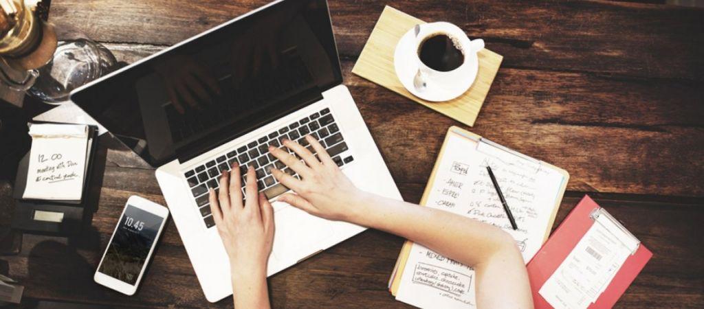 Κοροναϊός : Θετικοί στην εξ αποστάσεως εργασία 7 στους 10 εργαζόμενους στον ιδιωτικό τομέα