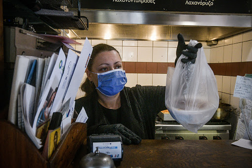 ΕΚΑ: Ανάγκη αυξημένης προστασίας των εργαζομένων την επόμενη μέρα της άρσης των μέτρων