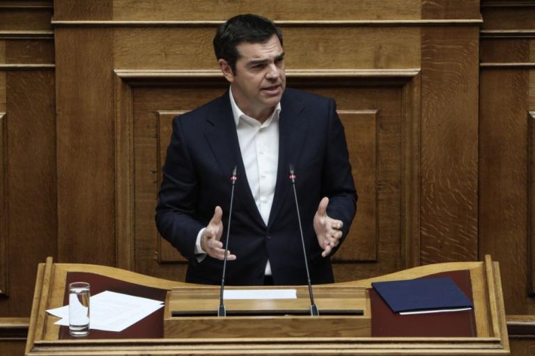 Το πρόγραμμα «Μένουμε Όρθιοι» παρουσιάζει ο Αλέξης Τσίπρας