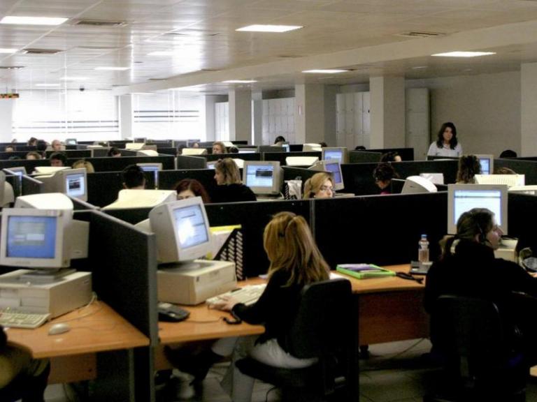 Το σχέδιο για το Δημόσιο: Πώς θα επιστρέψουν στη δουλειά οι υπάλληλοι