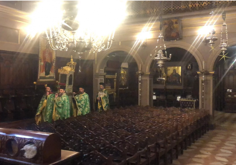 Κέρκυρα: Ανυποχώρητη η κυβέρνηση για την περιφορά του Αγίου Σπυρίδωνος – Απάντηση γεμάτη αιχμές