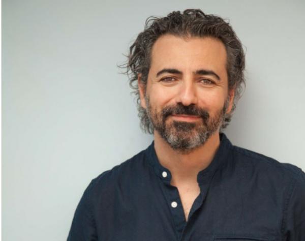 Ο Λευτέρης Γιοβανίδης, νέος καλλιτεχνικός διευθυντής του Δημοτικού Θεάτρου Πειραιά