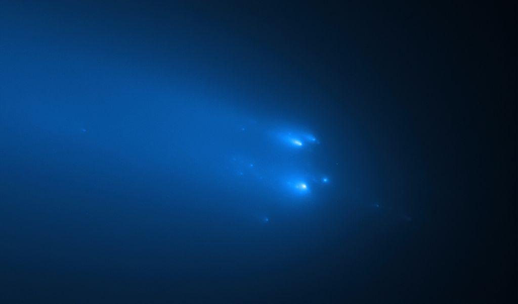Ο κομήτης «Άτλας» διασπάται σε κομμάτια όσο πλησιάζει τη Γη