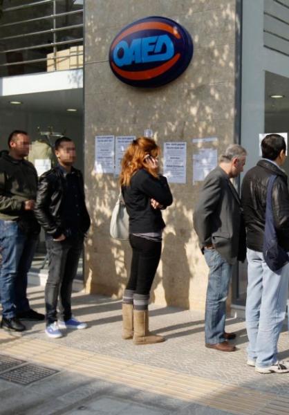Κοροναϊός – ΓΣΕΕ : Να δοθεί και στους μακροχρόνια άνεργους το επίδομα των 800 ευρώ
