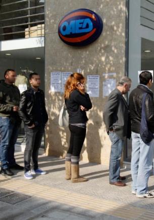Κοροναϊός - ΓΣΕΕ : Να δοθεί και στους μακροχρόνια άνεργους το επίδομα των 800 ευρώ
