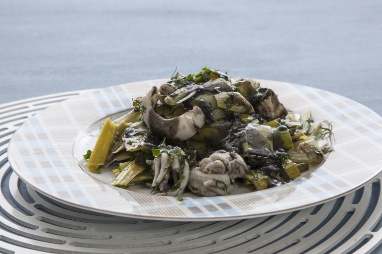 Σουπιές με πράσα στο μελάνι τους