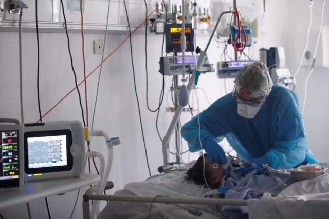 Γαλλία: Ακόμη 761 νεκροί από κοροναϊό