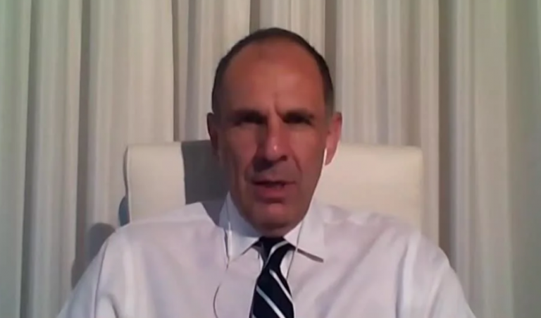 Γεραπετρίτης στο MEGA:  Χωρίς εκπτώσεις στην δημόσια υγεία η επιστροφή στην κανονικότητα