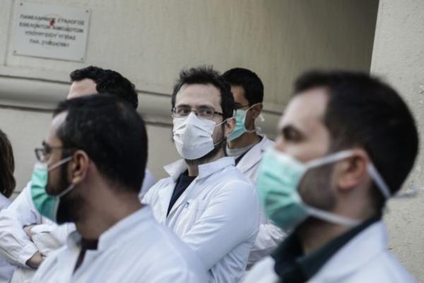 Κοροναϊός – ΟΕΝΓΕ : Χωρίς προσλήψεις και ΜΕΘ το «Μένουμε Σπίτι» γίνεται «κινδυνεύουμε σπίτι»