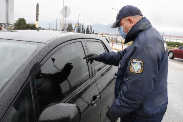 Απαγόρευση κυκλοφορίας : Εξετάζονται αύξηση προστίμων και μπλόκο σε εκτός έδρας μετακινήσεις