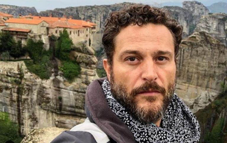 Γιώργος Καραμίχος: Αγνώριστος με νέα εμφάνιση ο ηθοποιός