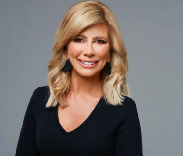 Ζήνα Κουτσελίνη: Η φωτογραφία με το μαγιό που «έσπασε» το Instagram