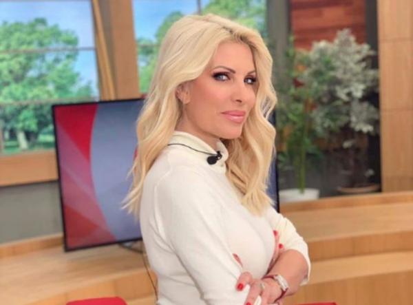 Ελένη Μενεγάκη: Παραιτήθηκε συνεργάτης της και έγιναν μαλλιά – κουβάτρια