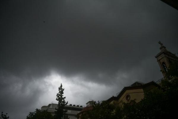 Κακοκαιρία: Καταστροφές και πλημμύρες σε πολλές περιοχές