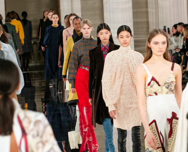 Εβδομάδα Μόδας Λονδίνου: Ψηφιακά για πρώτη φορά στην ιστορία της