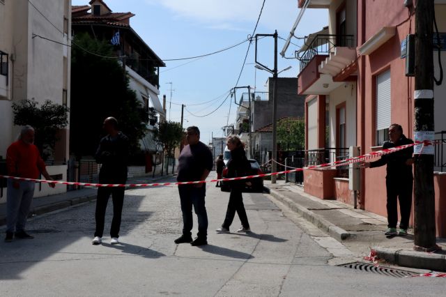 Λάρισα : Διαμαρτύρονται στη Νέα Σμύρνη για την επέκταση της καραντίνας