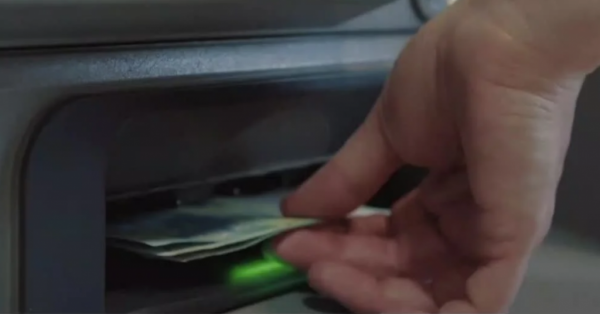 «Κόβεται» το επίδομα των 800 – Το σχέδιο για απόσυρση των μέτρων στήριξης