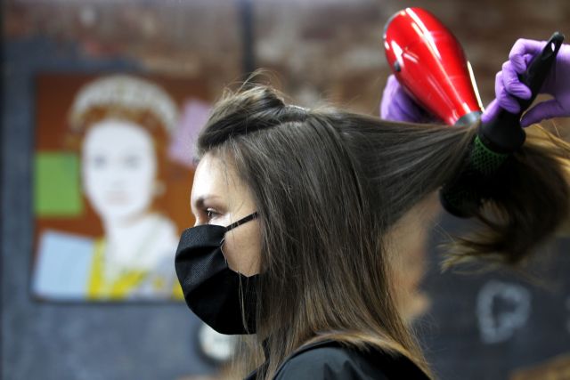 Κοροναϊός : Με χρήση μάσκας η μετάβαση στην επόμενη μέρα