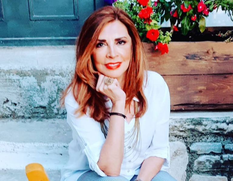 Μιμή Ντενίση : Επιβιώσαμε με χίλιες δυσκολίες κι έτσι θα γίνει και τώρα