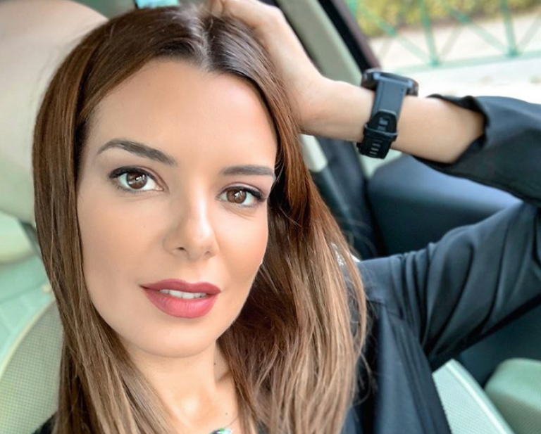 Νικολέττα Ράλλη : Πάρτι στα social με το… ιδιωτικό της σύννεφο