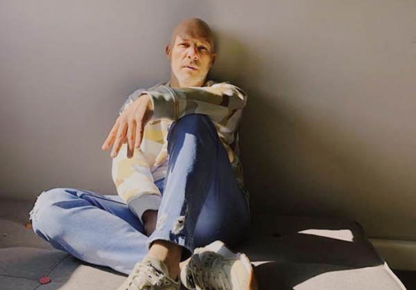 Νίκος Μουτσινάς : Ψάχνει τρόπο για να υιοθετήσει παιδί