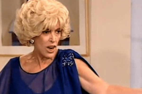 Ντίνα Κώνστα : Αποκαλύπτει άγνωστα παρασκήνια από τη σειρά «Δυο Ξένοι»