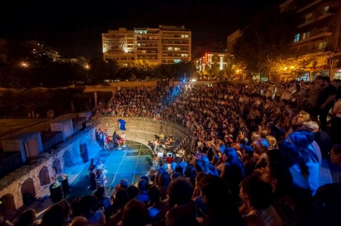 Πώς θα είναι το καλοκαίρι χωρίς συναυλίες και παραστάσεις; - Mιλούν 14 καλλιτέχνες στο in.gr