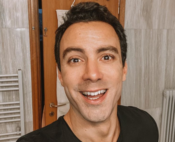 Σάκης Τανιμανίδης : Δείπνο με τους γονείς του εν μέσω καραντίνας