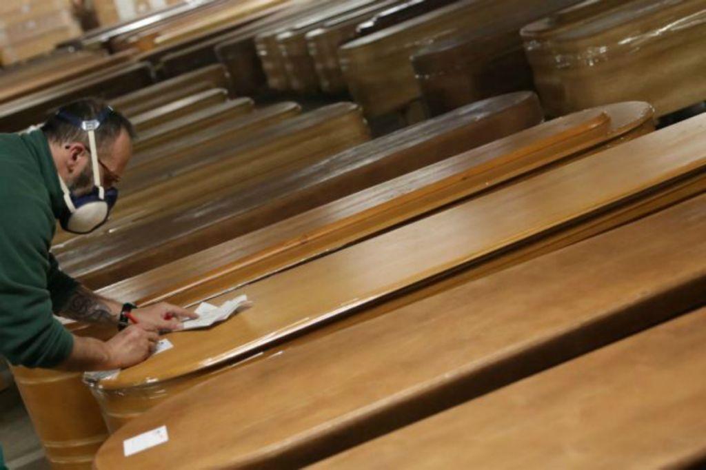 Ισπανία : Θερίζει η πανδημία – 932 νεκροί σε μια μέρα