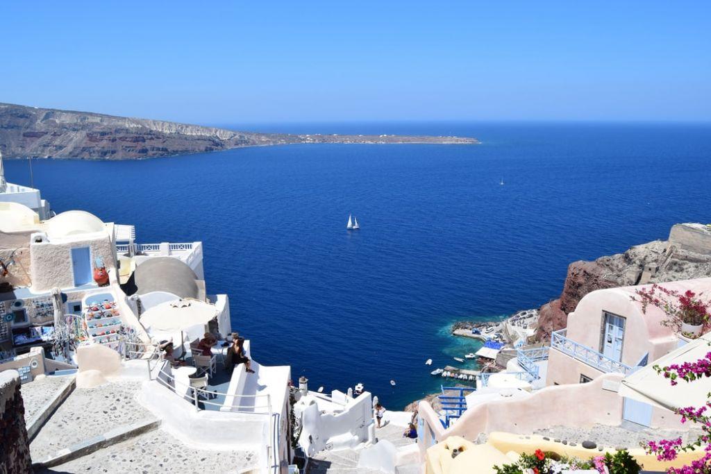 Restart στον τουρισμό αλλά όχι στον… κοροναϊό – Οι ανησυχίες για τους επισκέπτες και η «μαύρη λίστα» χωρών | in.gr