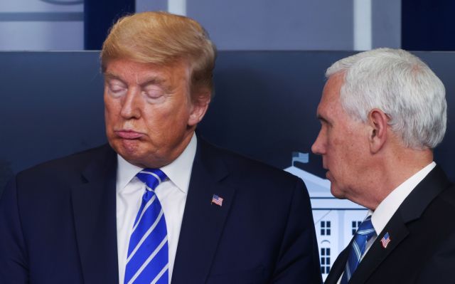 Αναστάτωση στον Λευκό Οίκο – Τραμπ και Πενς εξετάστηκαν για κοροναϊό