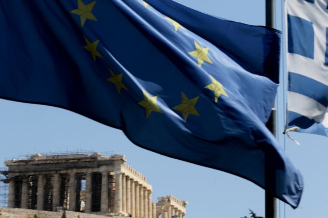 Κομισιόν για Ελλάδα: Η πιο λαβωμένη χώρα, με  9,7% η ύφεση και 19,9% ανεργία