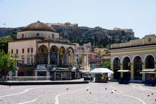 Παρελθόν οι εικόνες δεκάδων τουριστών στο Μοναστηράκι