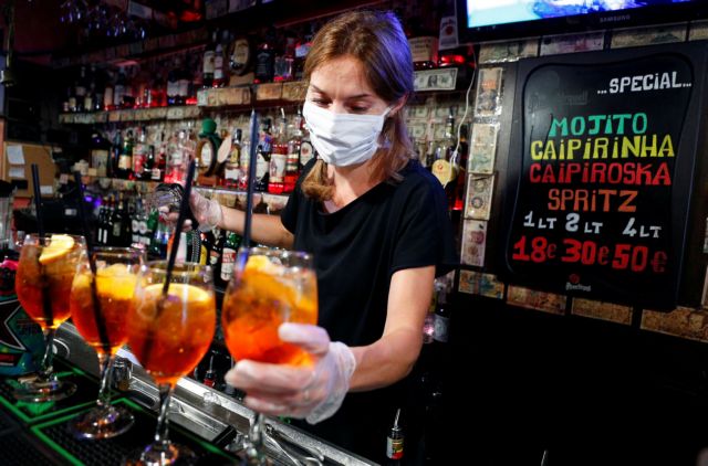 Μια όμορφη μέρα στην Ιταλία – Οι πολίτες «ανακαλύπτουν» ξανά το φαγητό και το ποτό