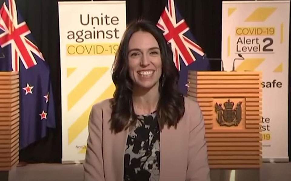 Τέρας ψυχραιμίας η πρωθυπουργός της Ν. Ζηλανδίας παρά τα 5,8 Ρίχτερ