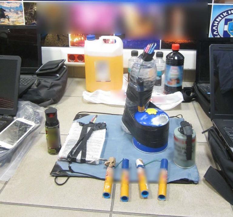 Στον εισαγγελέα οι συλληφθέντες για τα γκαζάκια σε σπίτι πρώην υπουργού