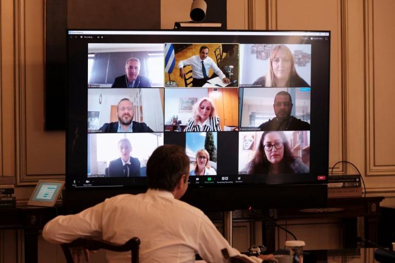 Μητσοτάκης: Περιορισμός συνεπειών της πανδημίας φέτος, δυναμική ανάκαμψη το 2021