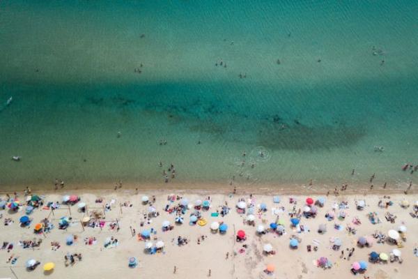 Υποχώρησε απότομα η επιφανειακή θερμοκρασία της θάλασσας – Πώς εξηγείται