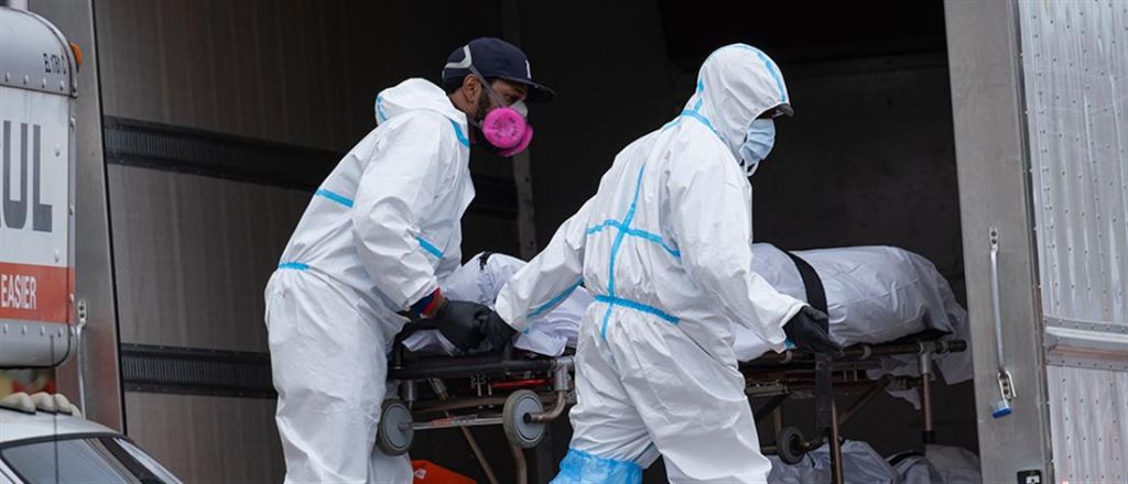 Κοροναϊός – ΗΠΑ: 2.073 θάνατοι το τελευταίο 24ωρο