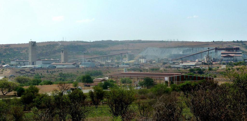 Νότια Αφρική : Θετικοί στον κοροναϊό 53 εργαζόμενοι σε χρυσωρυχείο