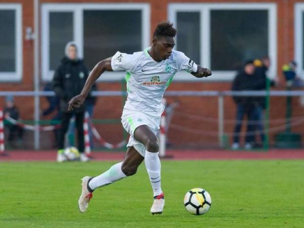 «Η ΑΕΚ θέλει δανεικό τον Τουρέ από τη Γιουβέντους»